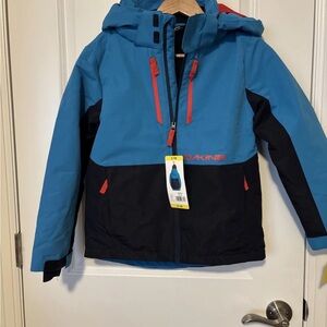 Dakine kids Snow Jacket Ski Snow Boarding Wind Water Resistant NWT XS 5/6 
S 7/8